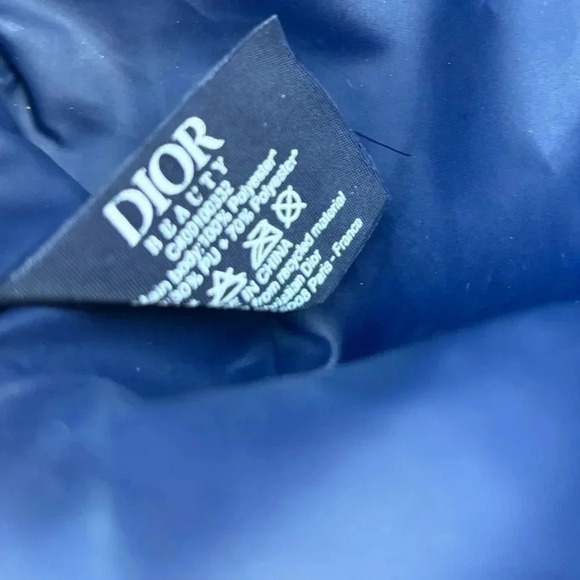 ‘CD’ Logo Navy Velvet Beauty Pouch+Unbranded Chain Crossbody - Picture 12 of 15